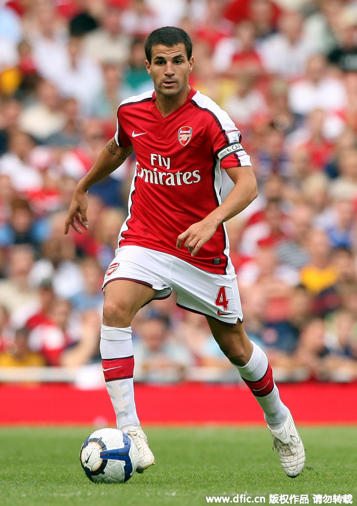 懂球帝2025年11月MVP候选出炉：姆巴佩、哈兰德领衔，莱万在列（懂球帝2025年11月MVP候选名单发布：姆巴佩、哈兰德领衔，莱万上榜）