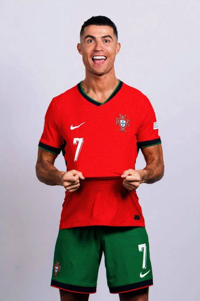 奥尔莫vs阿拉维斯全场数据：梅开二度+5次关键传球，获评9.5分（奥尔莫对阵阿拉维斯数据一览：独中两元+5次关键传球，评分9.5）