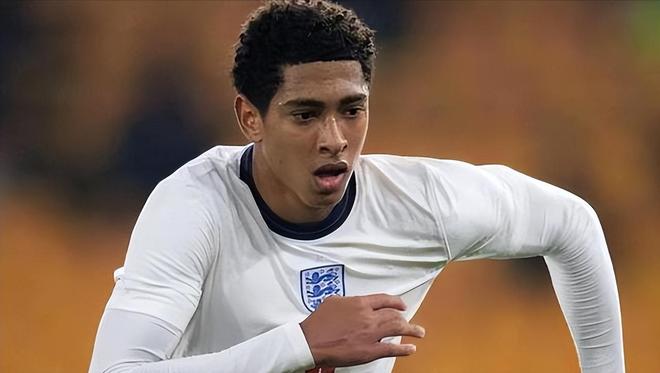 博主：东欧球队争夺萨缅托，但球员本人更倾向于征战中超（东欧多队竞逐萨缅托，球员本人更倾向加盟中超）