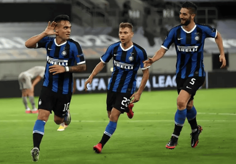 沙特球队老板：萨拉赫太老了，维尼修斯来这里一定能大放异彩（沙特俱乐部老板：萨拉赫年纪偏大，维尼修斯若加盟必将闪耀）