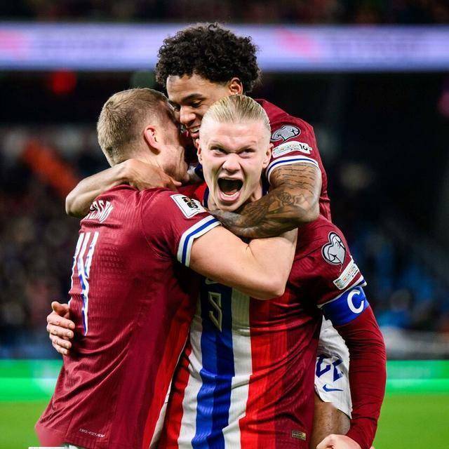 德比迎来关键胜利，米兰升至意甲积分榜第二（德比战奏凯，米兰升至意甲次席）