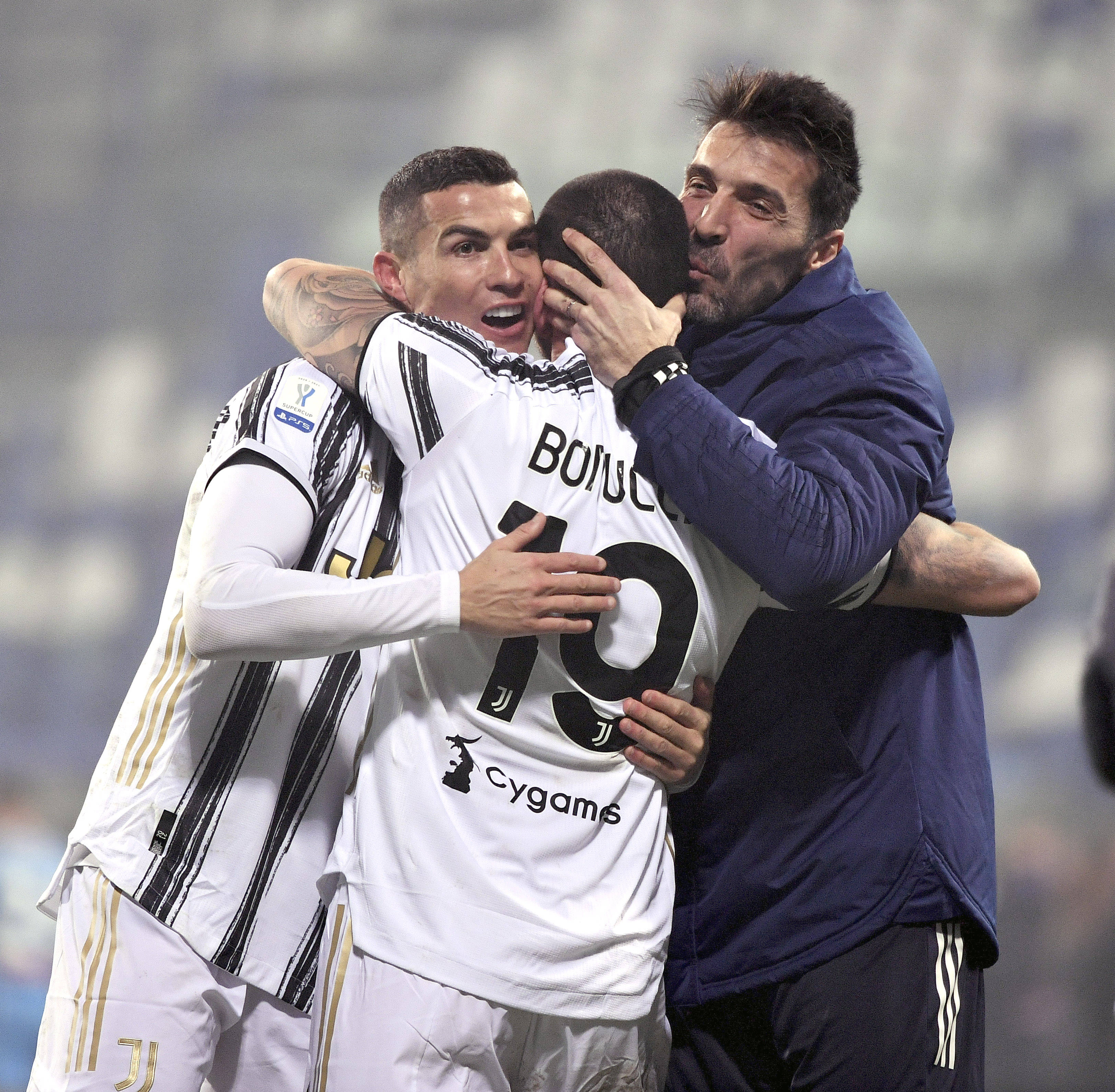 韩媒：徐正源可能重返韩K，全北、蔚山等三家豪门正在寻帅（韩媒称徐正源或回归K联赛，全北、蔚山等三豪门物色新帅）