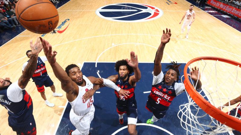 埃贝尔：孔帕尼是我最棒的签约之一，他对足球有清晰的思路（埃贝尔盛赞孔帕尼：堪称我最佳引援之一，足球理念清晰）