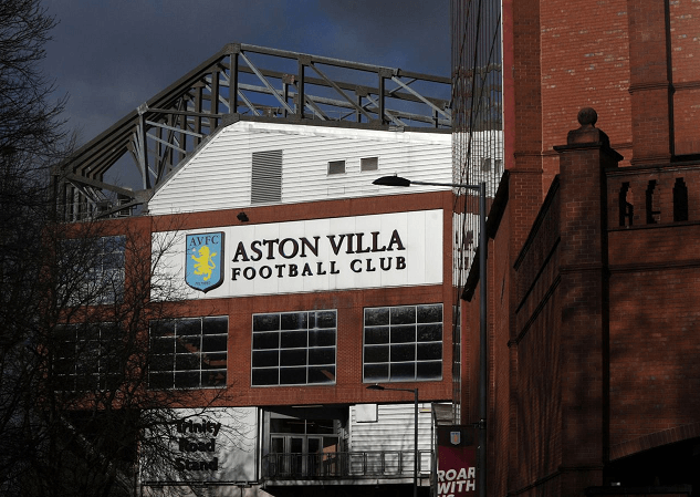 爱德华兹生涯已101次单场得分30+，追平唐斯并列队史第一（爱德华兹生涯第101次单场30+，与唐斯并列队史第一）