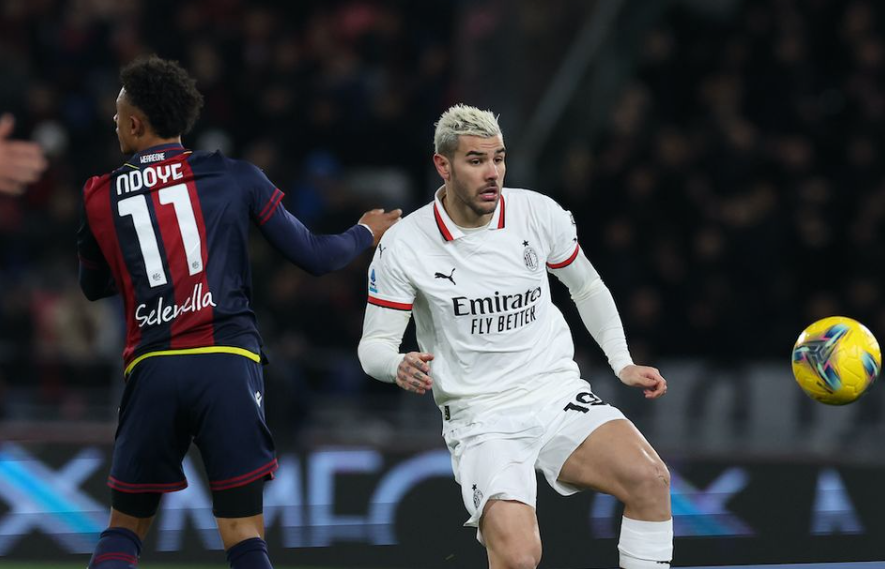 埃贝尔：诺伊尔仍是世界最佳门将之一；续约问题我们会联系他（埃贝尔称诺伊尔仍属世界顶尖门将；续约事宜将与其沟通）